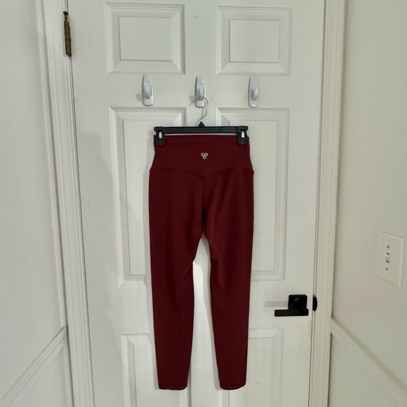 Golden - BUTTER Cheeky Infinite Hi-Rise Legging - Picture 2 of 5